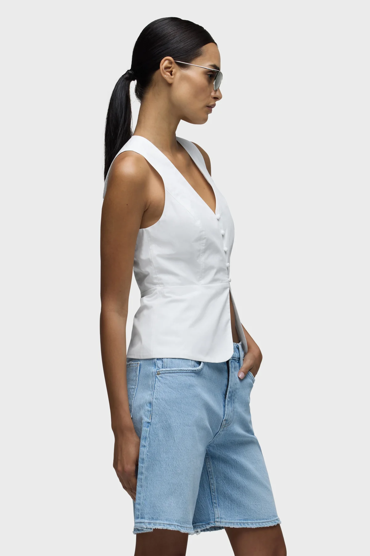 Laissez Vest - Image 3