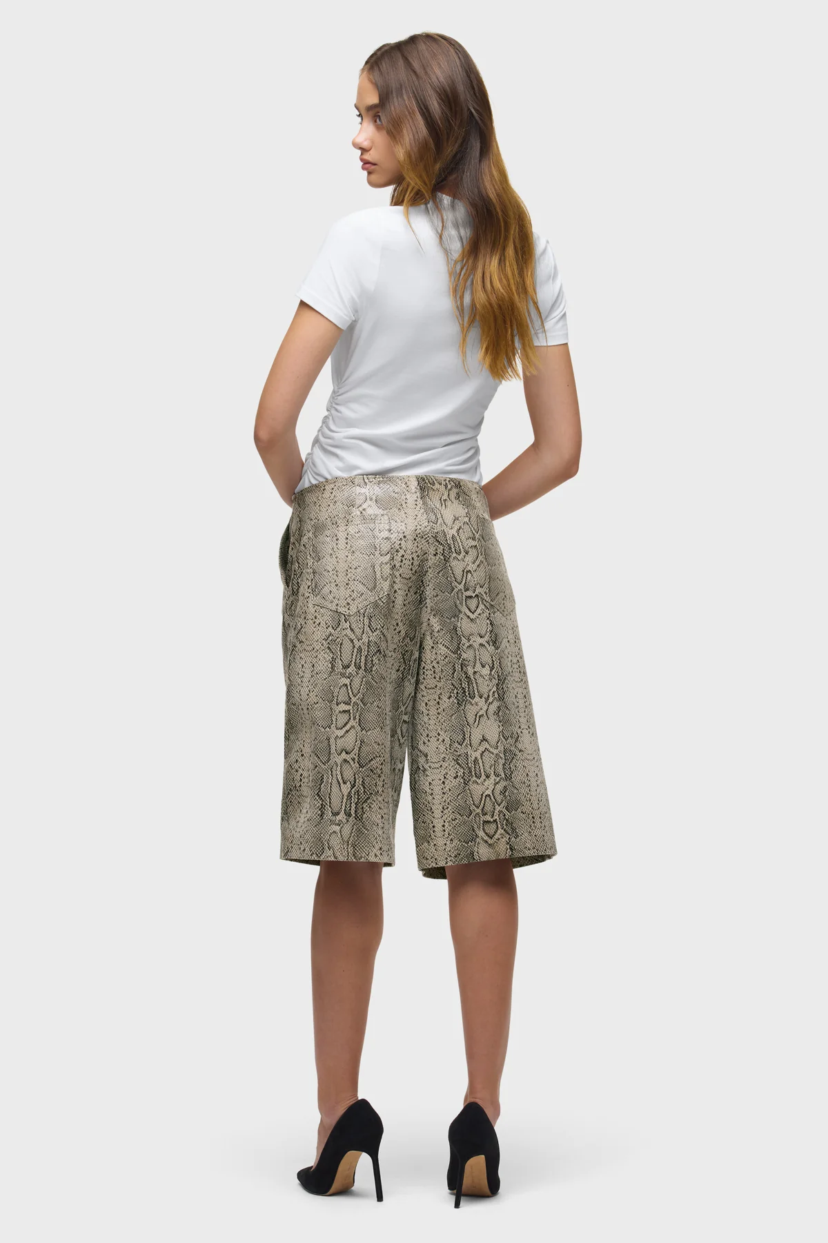 Leather Pleated Trouser Short - Image 7